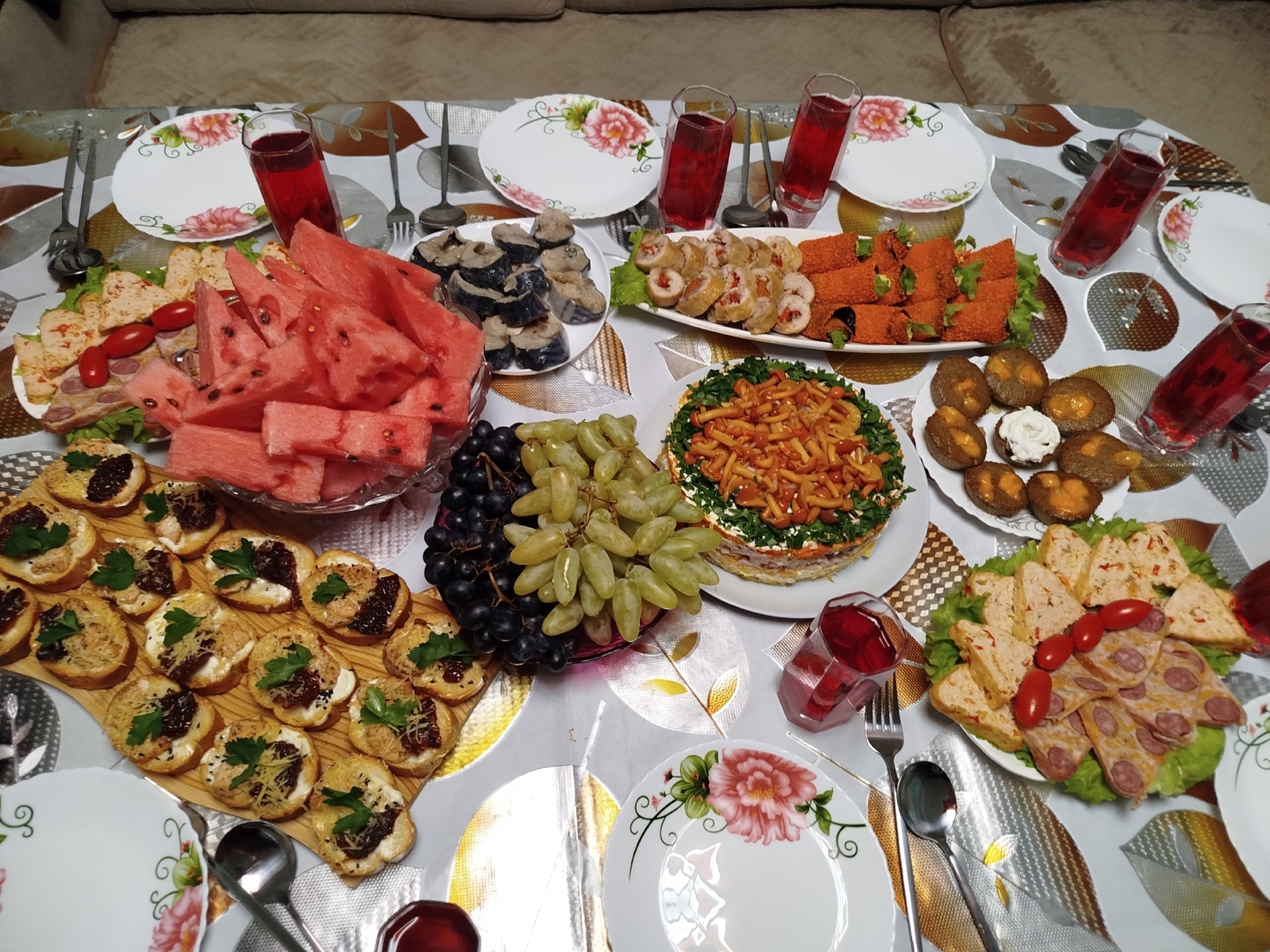 Яңа ел табынына салат  рецептлары!